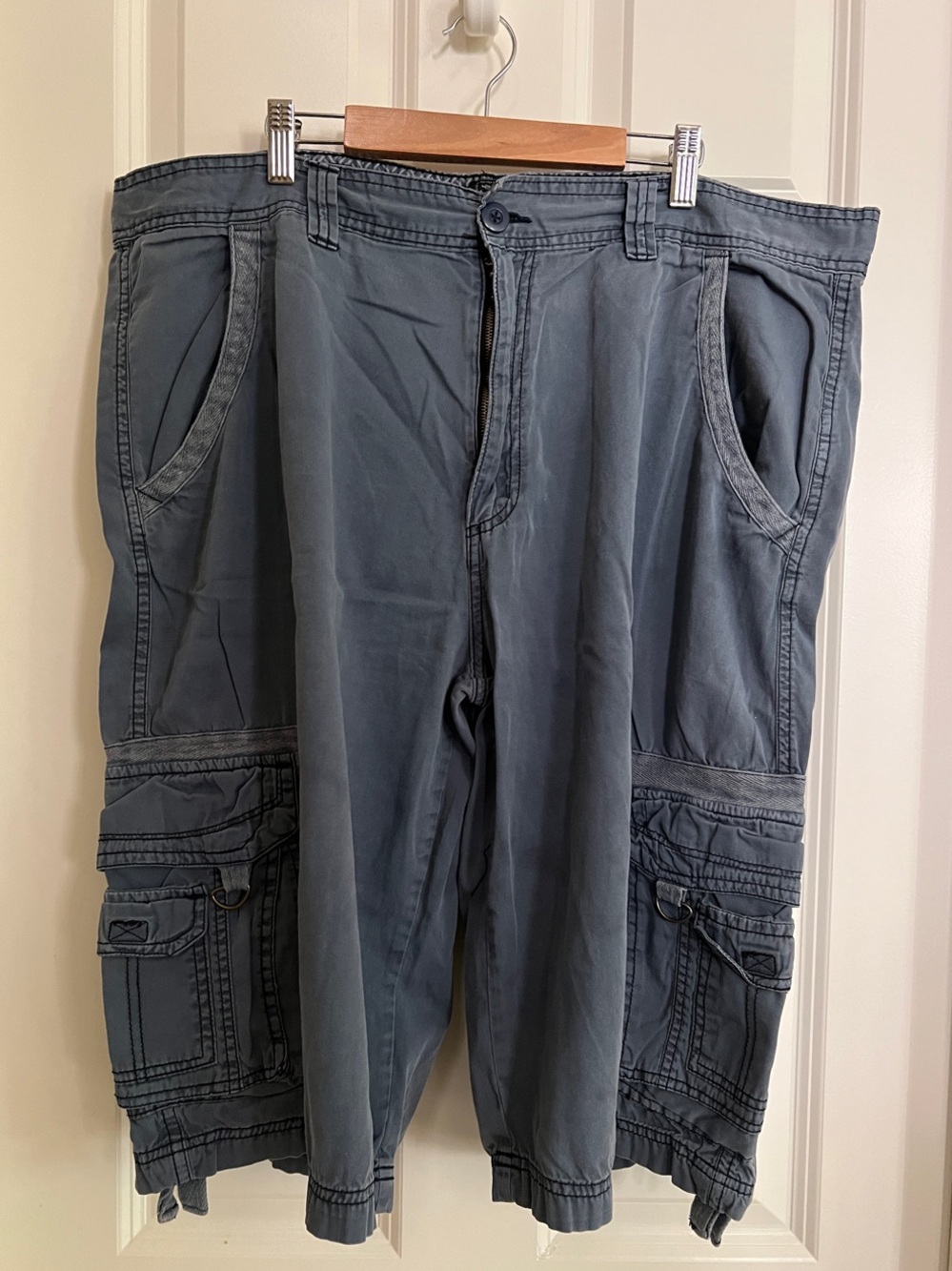 Utility Cargo Shorts for Men in Slate Gray